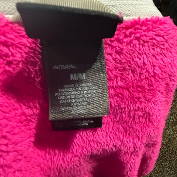 The North Face Vibrant Pink Fleece Jacket - Picture 4 of 4